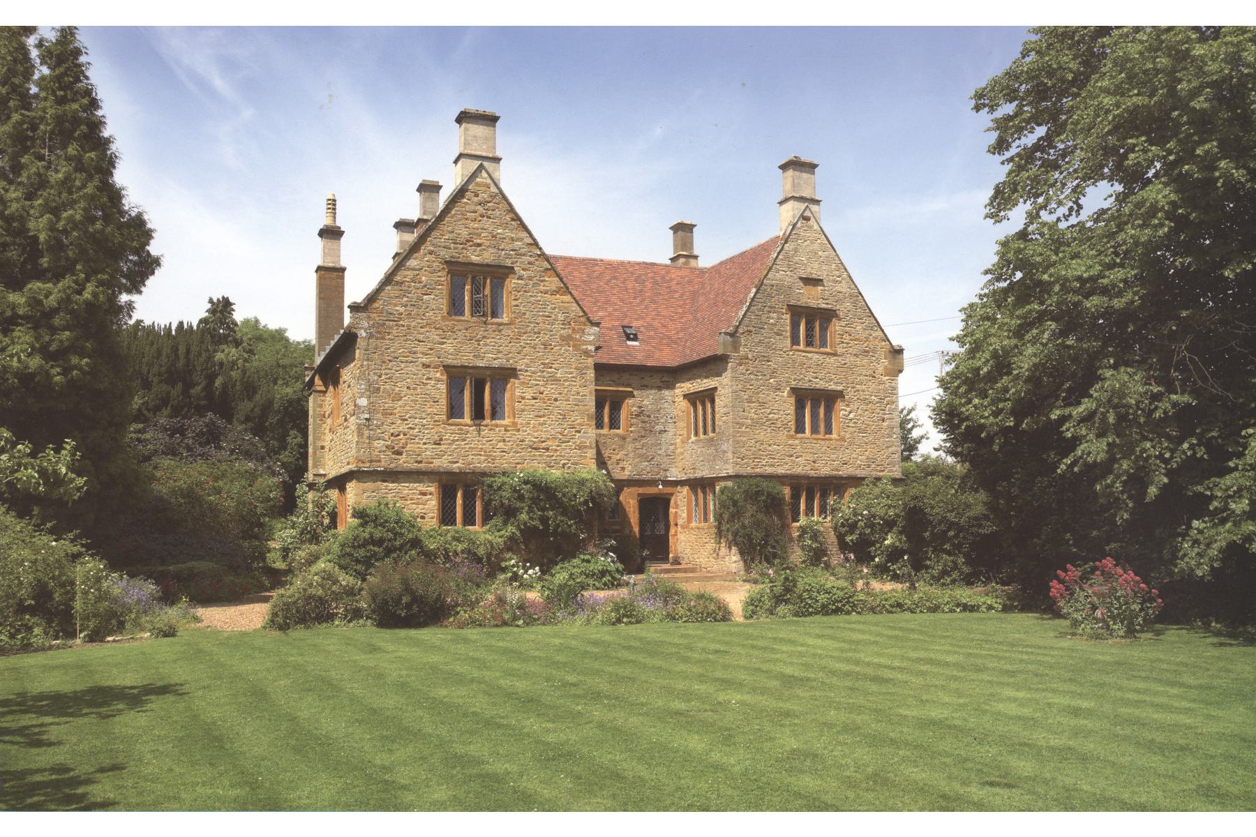 The Manor House, Great Doddington