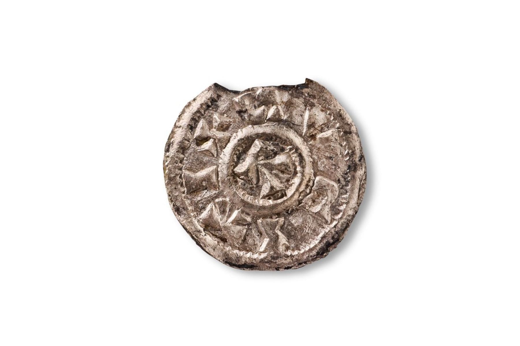Reverse of Viking silver penny found in Northampton and dating to the period of Viking control of the town.